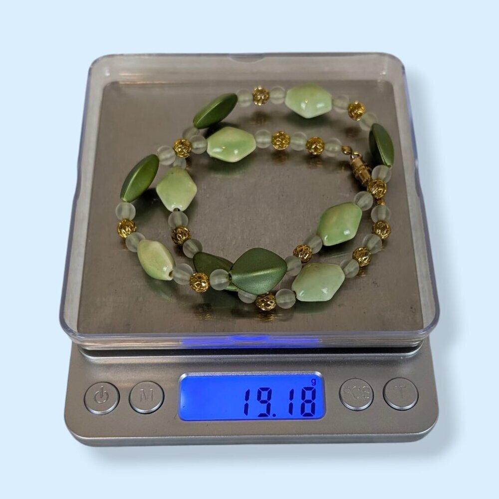 (2/$20) V. Green Ceramic Beaded Necklace - Picture 5 of 5
